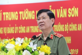 Thứ trưởng Bộ Công an Nguyễn Văn Sơn làm việc tại Công an Tây Ninh