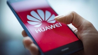 Kiểm tra 100% điện thoại Huawei, Xiaomi nghi cài cắm 'đường lưỡi bò'