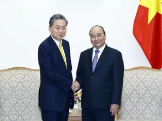 Thủ tướng Nguyễn Xuân Phúc tiếp Viện trưởng Viện nghiên cứu Đông Á (Nhật Bản)