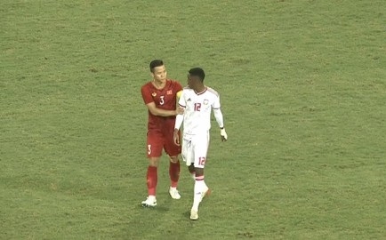 Người hâm mộ khen ngợi hành động fair-play của Quế Ngọc Hải