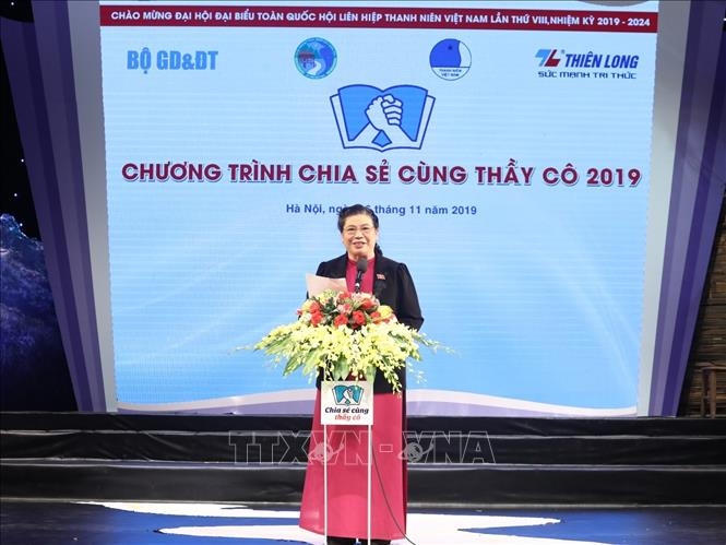 Chương trình 'Chia sẻ cùng thầy cô' năm 2019: Tuyên dương 63 giáo viên vùng dân tộc thiểu số