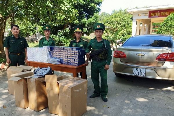 Biên phòng Tây Ninh thu giữ 5.000 gói thuốc lá lậu