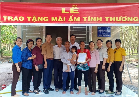 Thích làm từ thiện