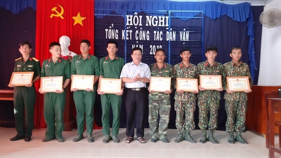 Gắn kết nghĩa tình quân - dân