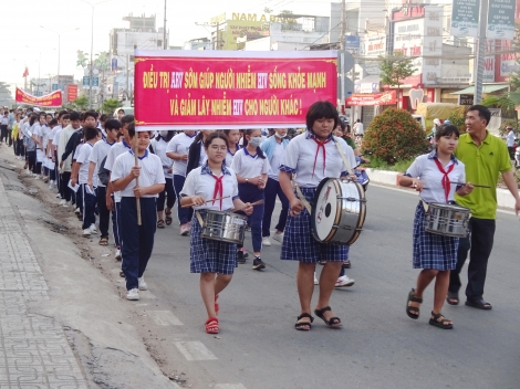 Gò Dầu, Hoà Thành hưởng ứng Tháng hành động quốc gia phòng, chống HIV/AIDS