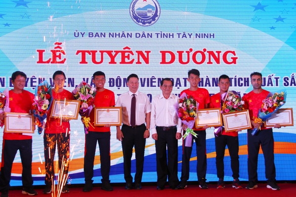 Tuyên dương VĐV Tây Ninh đạt thành tích xuất sắc tại SEA Games 30