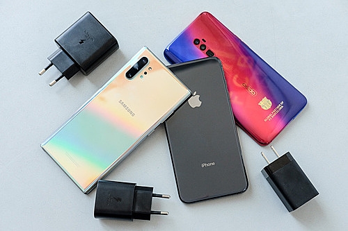 Smartphone 2019 'đua' sạc nhanh