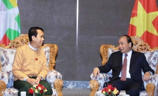 Thủ tướng Nguyễn Xuân Phúc tiếp Thủ hiến vùng Yangon