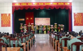 Họp mặt kỷ niệm 75 năm ngày thành lập Quân đội nhân dân Việt Nam
