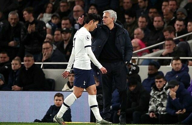 Mourinho: 'Chúng ta đang giết Ngoại hạng Anh'