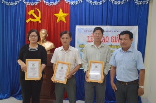 Hòa Thành: Trao chứng nhận sản phẩm công nghiệp nông thôn tiêu biểu