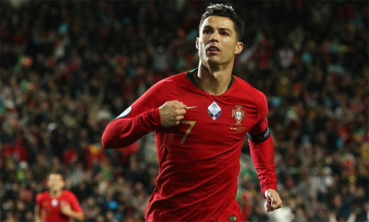 5 cơ hội để Ronaldo viết lại lịch sử