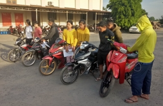 Công an thành phố Tây Ninh bắt nhóm thanh thiếu niên cổ vũ đua xe trái phép