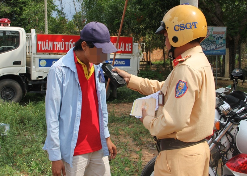 Hơn 300 trường hợp vi phạm nồng độ cồn