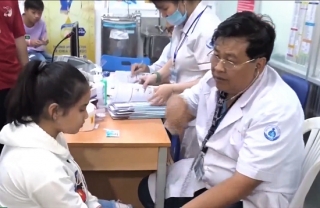 Trường THCS Chu Văn An xác nhận có 89 học sinh và 1 giáo viên nhập viện nghi ngộ độc thực phẩm