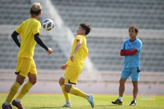U23 Việt Nam tập giữa trưa, quyết đấu Triều Tiên