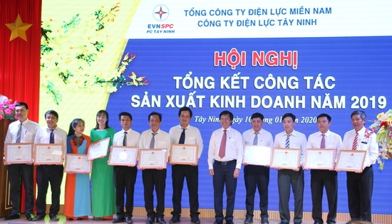 Điện lực Tây Ninh: Tập trung nâng cao chất lượng dịch vụ khách hàng