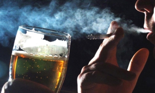Thực hiện nghiêm túc việc Cấm hút thuốc lá, uống rượu bia trong lực lượng Công an