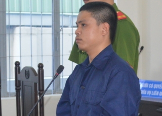 Tòa án nhân dân huyện Hòa Thành xét xử vụ án điểm hành vi buôn bán pháo nổ