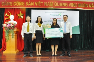 Tây Ninh: Một khách hàng của Vietcombank trúng thưởng xe Mazda trị giá 750 triệu đồng
