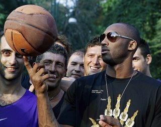 Sự nghiệp huyền thoại của Kobe Bryant