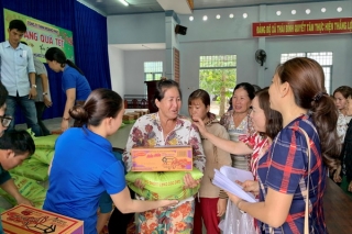 Châu Thành: Vận động gần 14.000 phần quà tết cho hộ nghèo và gia đình chính sách