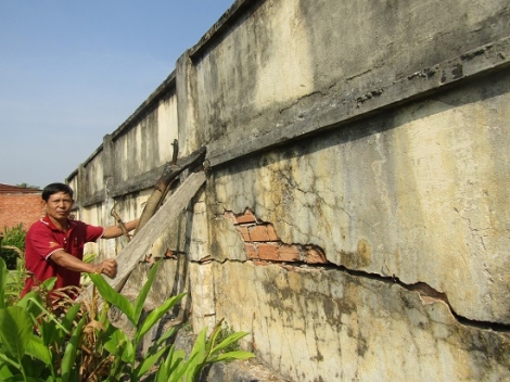 Tường rào khu từ trần Ngĩa trang Liệt sĩ xuống cấp