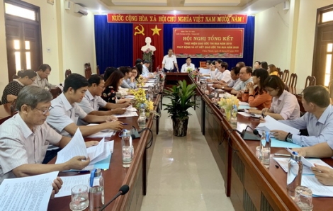 Khối thi đua huyện, thành phố tổng kết công tác năm 2019, triển khai nhiệm vụ năm 2020