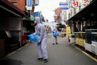 Hơn 800 ca nhiễm mới trong một ngày, Hàn Quốc khuyến cáo dân ở nhà