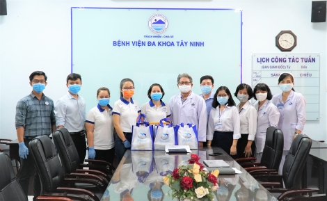 BVĐK tỉnh: Tiếp nhận 180 hủ yến từ doanh nghiệp