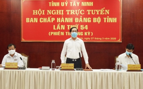 “Đoàn kết, đồng lòng quyết tâm chống dịch COVID – 19”