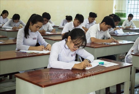 Dịch COVID-19: Bộ Giáo dục và Đào tạo quyết định tinh giản nội dung học kỳ II với bậc trung học