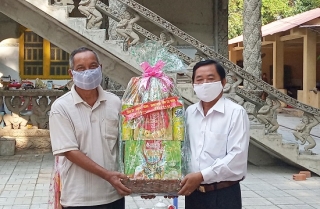 Chúc tết cổ truyền Chol Chnam Thmay tại huyện Tân Biên