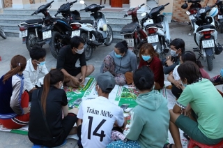 Công an phường Ninh Thạnh bắt giữ 13 đối tượng đánh bạc