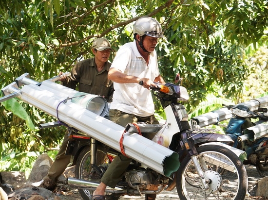 Lên đỉnh núi Heo bằng xe hai bánh