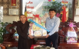 MTTQ huyện Dương Minh Châu chúc mừng Đại lễ Phật đản 2020