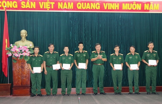 Sư đoàn 5 tiễn lực lượng Quân y lên đường làm nhiệm vụ bảo vệ chủ quyền biển, đảo