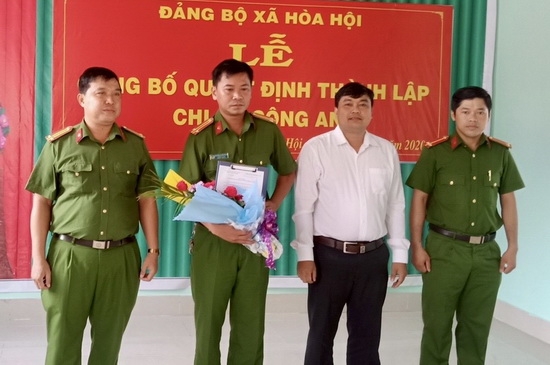 Thành lập Chi bộ công an xã