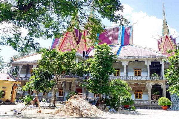 Những ngôi sala ở quê tôi