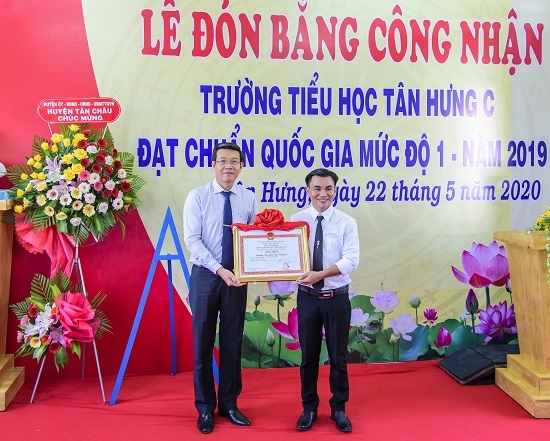 Tân Châu: Thêm 2 trường được công nhận đạt chuẩn quốc gia