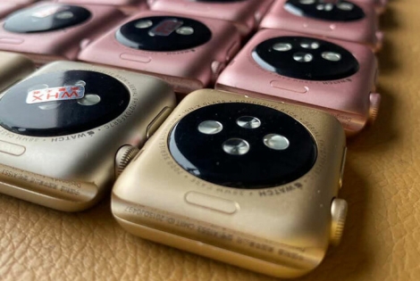 Apple Watch giá rẻ bán trôi nổi