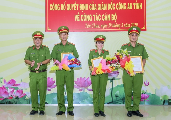 CA Tân Châu: Công bố quyết định về công tác cán bộ