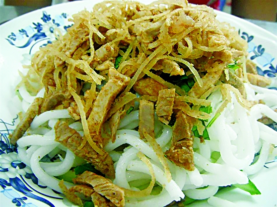 Bánh tằm bì se tay