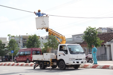 Các đơn vị sở hữu cáp viễn thông chỉnh trang cáp trên địa bàn thành phố