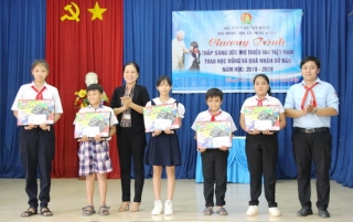 Xã Đồng Khởi tổ chức chương trình "Thắp sáng ước mơ thiếu nhi Việt Nam"