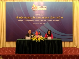 Thứ trưởng Nguyễn Quốc Dũng: ASEAN không chọn bên giữa Mỹ - Trung
