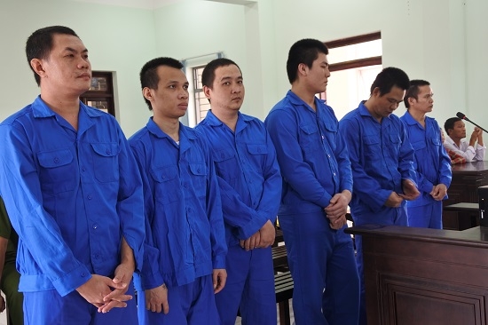 Chém người, 6 côn đồ lãnh án 50 năm tù