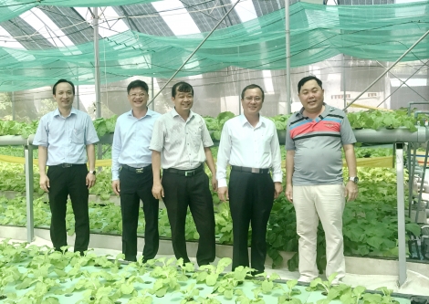 Bí thư Tỉnh uỷ Bình Dương tham quan mô hình Aquaponics tại Tây Ninh