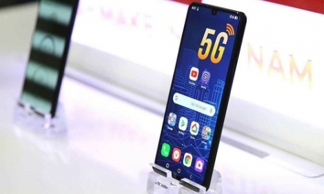 Người Trung Quốc bất ngờ với smartphone 5G Việt Nam