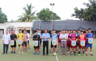 Giải bóng đá truyền thống Trường THPT Nguyễn Chí Thanh